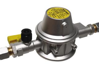 Gāzes reduktors 30mbar 1,5kg/h, RVS-RVS, stiprināms pie sienas, pieslēgums 8mm, GOK