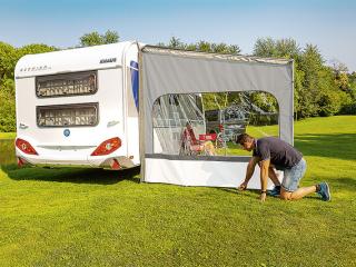 Fiamma Caravanstore, W sānu siena 