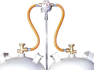 Automātisks reduktors Multimatic, 50mbar-1,5kg/h, 10mm izeja,  priekš diviem baloniem, komplektā ar šļūtenēm