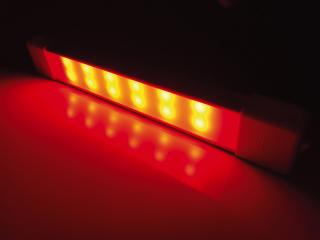 LED gaisma ar slēdzi 12V/24V, 12 silti baltas un papildus 12 sarkanas SMD LED